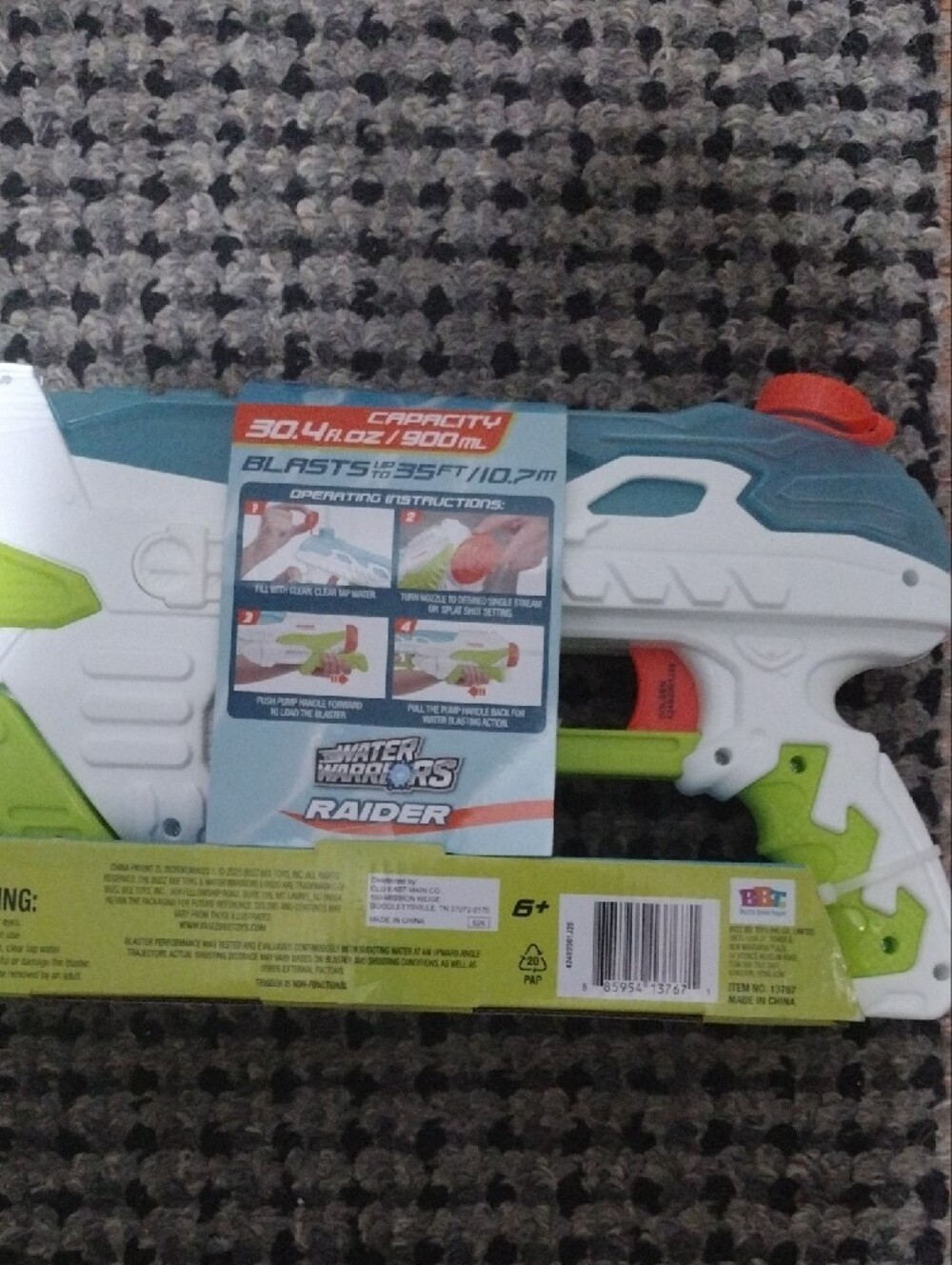 Raider Adjustable Nozzle Water Blaster - White, Green, Blue - Picture 6 of 6
